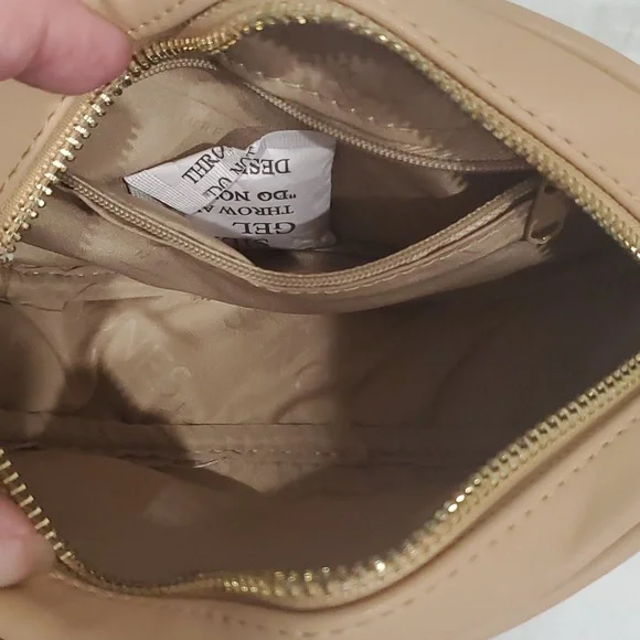 NEVER USED Jones New York Crossbody Bag to Fanny Pack - Picture 3 of 5